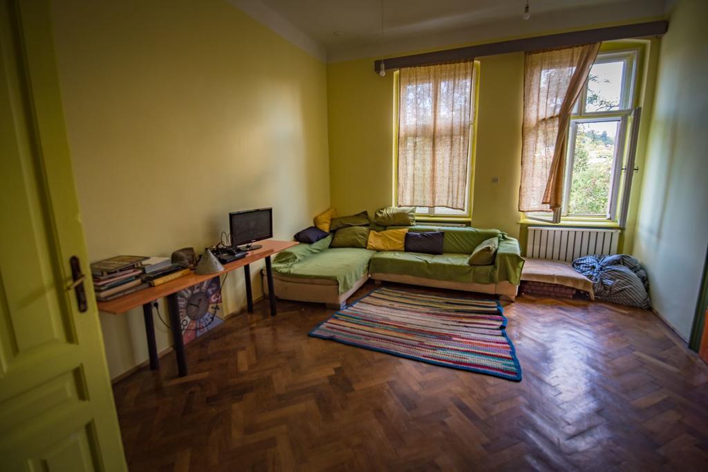 Hostel Mountain Tale Braszów Zewnętrze zdjęcie