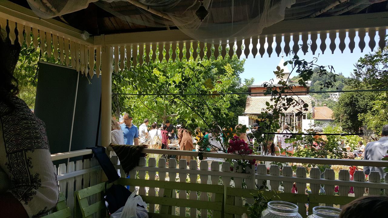 Hostel Mountain Tale Braszów Zewnętrze zdjęcie