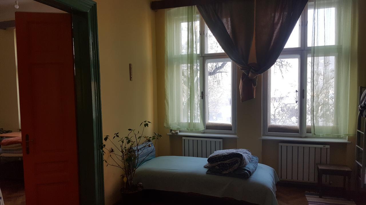 Hostel Mountain Tale Braszów Zewnętrze zdjęcie