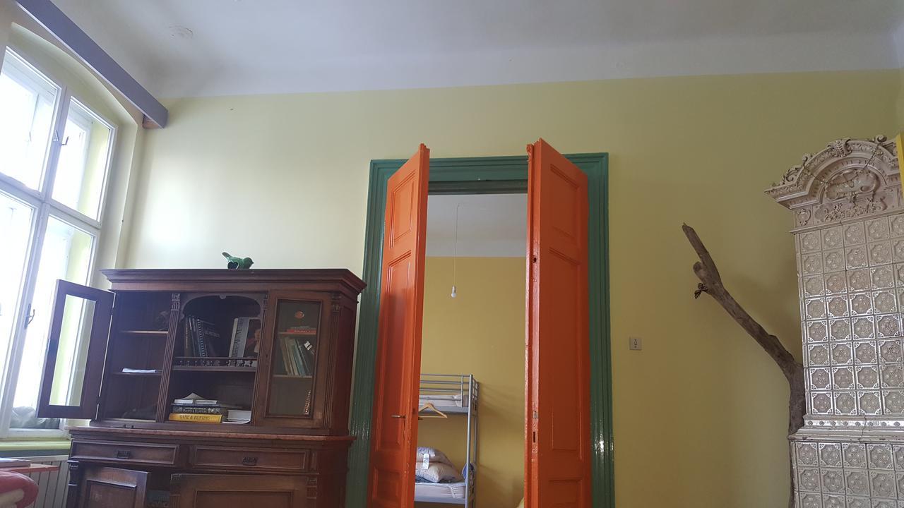 Hostel Mountain Tale Braszów Zewnętrze zdjęcie